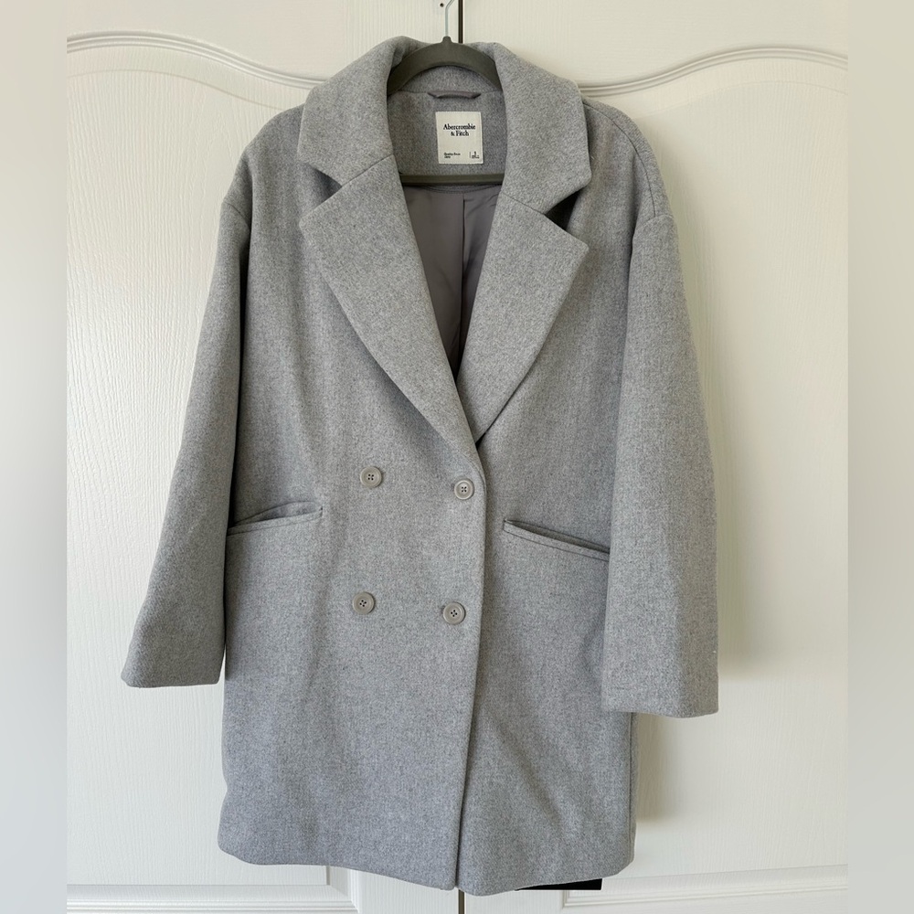 Abercrombie and Fitch gray button up trenchcoat